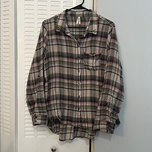 Truth Women’s Size 1X Plaid Button Down